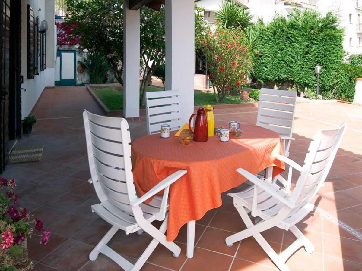 B&B Hibiscus Agropoli Exterior photo